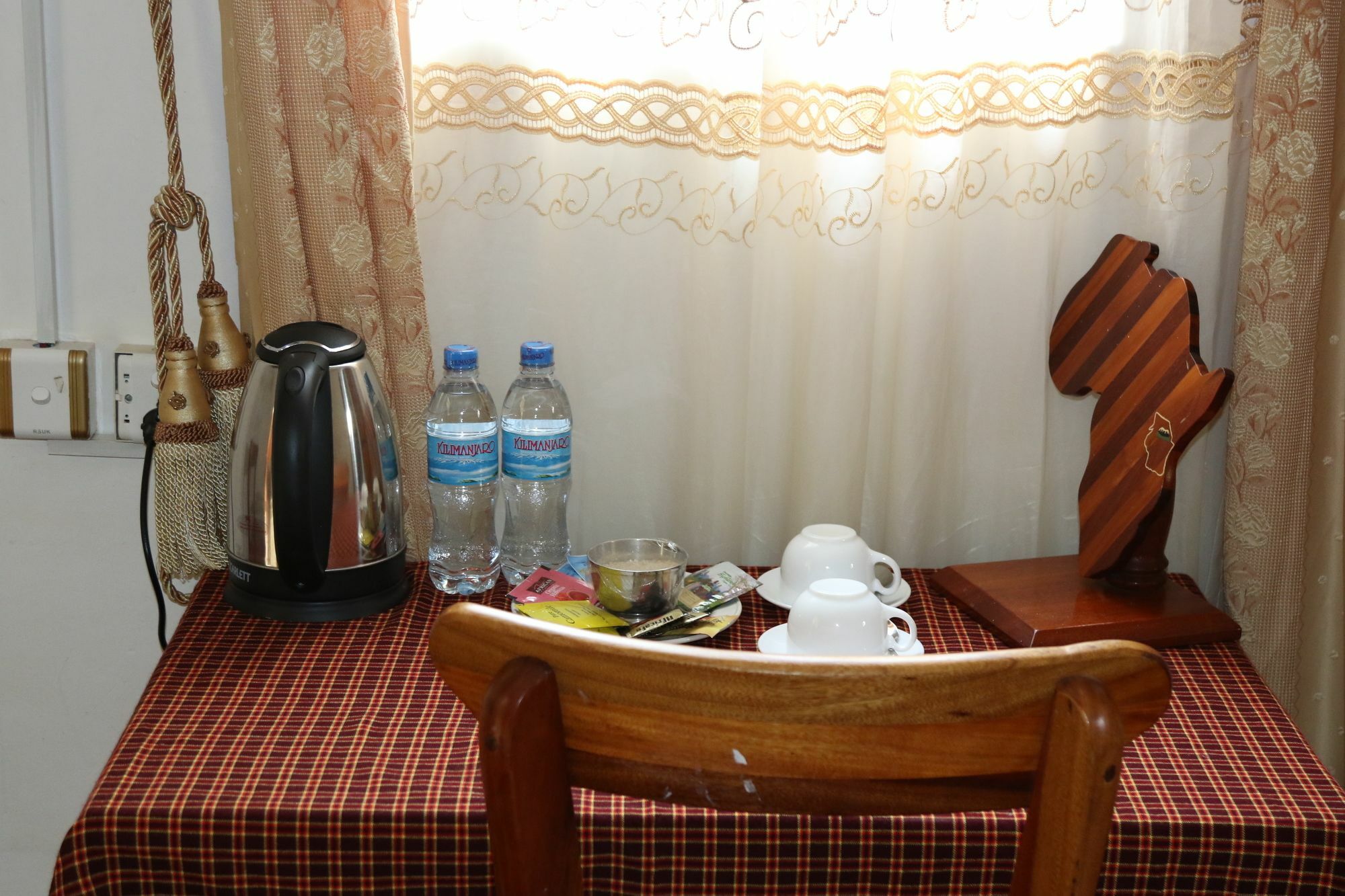 Neneu Hotel Моші Екстер'єр фото